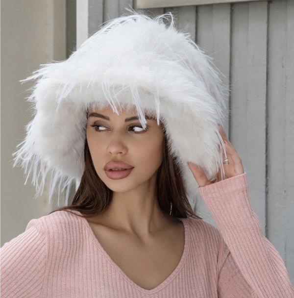 Fluffly Fax Fur Bucket Hat